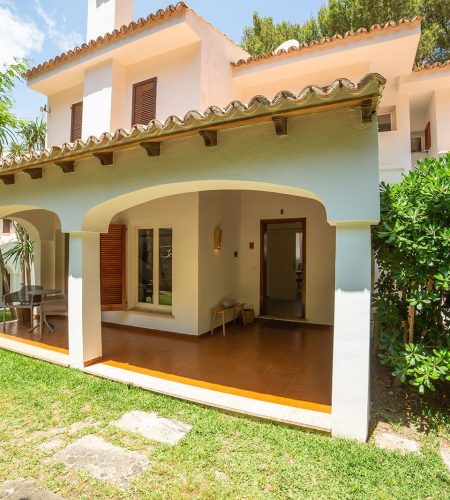 CanBotanaVilla_8_FrontPorch1